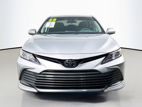 Used 2023 Toyota Camry LE FWD image 11