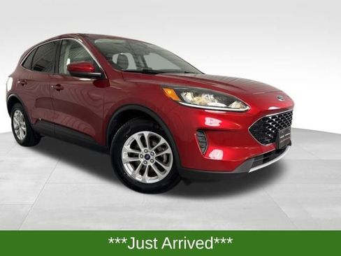 Used 2020 Ford Escape SE image 1