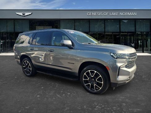 Used 2022 Chevrolet Tahoe RST w/ Luxury Package AWD/4WD image 3