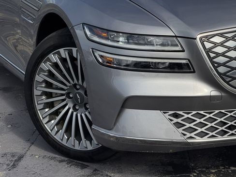 Used 2023 Genesis G80 image 12