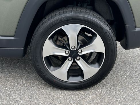 Used 2018 Jeep Compass Latitude w/ Popular Equipment Group image 6