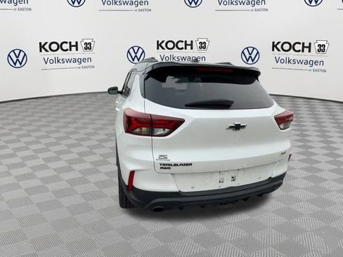 Used 2021 Chevrolet TrailBlazer RS w/ Sun and Liftgate Package image 7