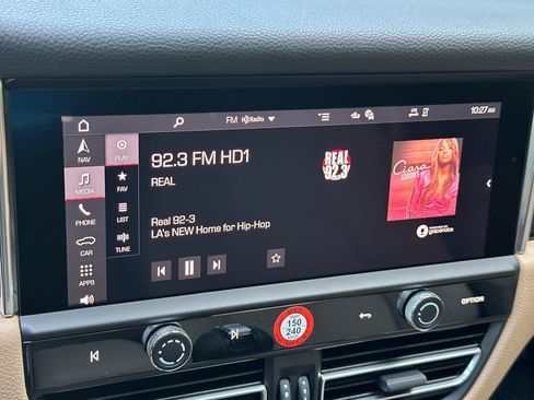New 2026 Porsche Macan AWD/4WD image 21