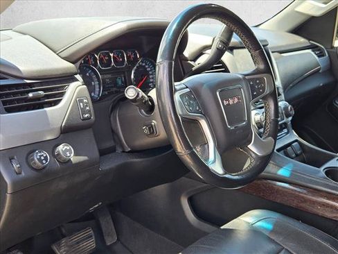 Used 2019 GMC Yukon XL SLT AWD/4WD image 11
