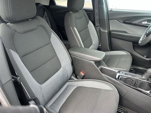 Used 2022 Chevrolet TrailBlazer LT FWD image 46