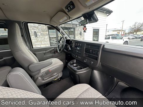 Used 2023 Chevrolet Express 3500 LT w/ LT Preferred Equipment Group image 16