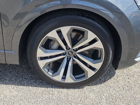 Used 2021 Audi Q8 Premium Plus w/ Premium Plus Package AWD/4WD image 10
