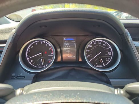 Used 2024 Toyota Camry LE image 12