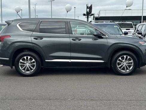 Used 2020 Hyundai Santa Fe SE AWD/4WD image 3