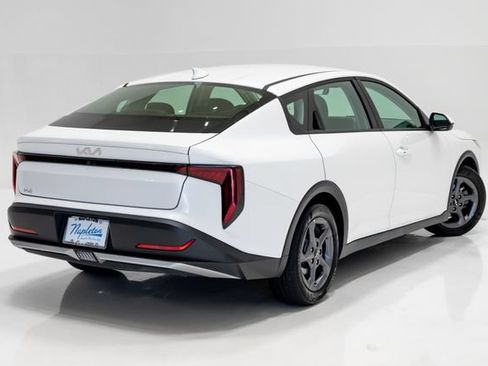 Used 2025 Kia K4 FWD image 33