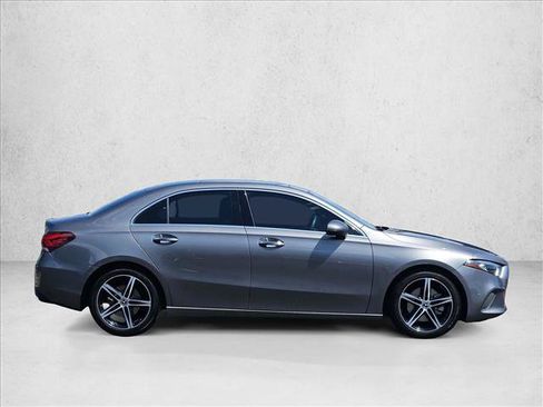 Used 2021 Mercedes-Benz A 220 image 4