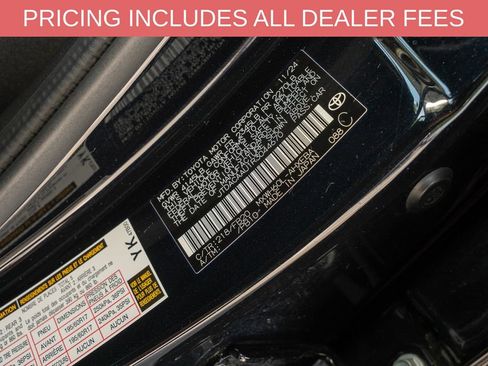 Used 2024 Toyota Prius LE FWD image 19