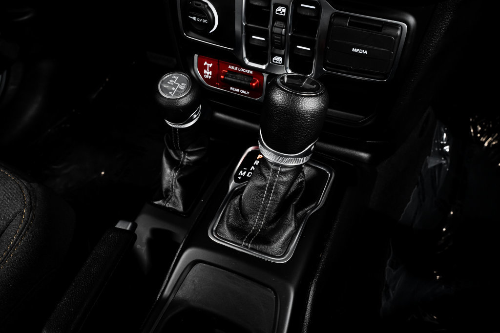 Used 2024 Jeep Wrangler Unlimited AWD/4WD image 26