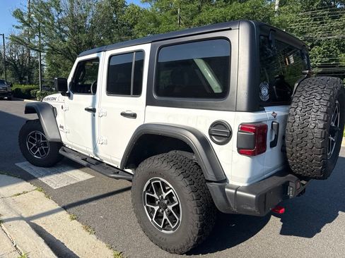 Used 2024 Jeep Wrangler Unlimited Rubicon w/ Safety Group AWD/4WD image 5