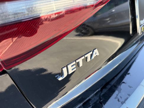 Used 2018 Volkswagen Jetta Wolfsburg Edition FWD image 24