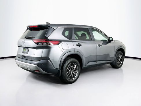 Used 2023 Nissan Rogue S image 9