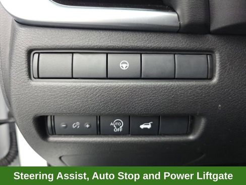 Used 2025 Nissan Rogue SV image 22