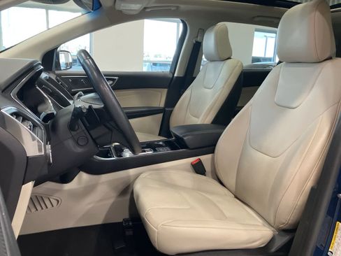 Used 2020 Ford Edge Titanium w/ Equipment Group 301A image 13