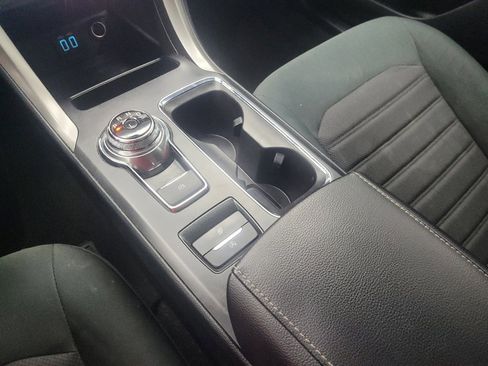 Used 2020 Ford Fusion SE FWD image 26