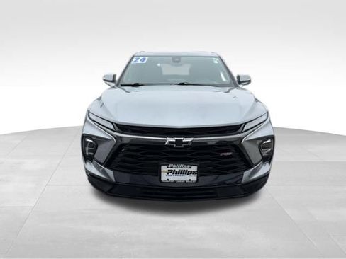 Used 2024 Chevrolet Blazer RS w/ Enhanced Convenience Package image 2