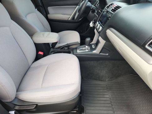 Used 2018 Subaru Forester 2.5i Premium AWD/4WD image 25