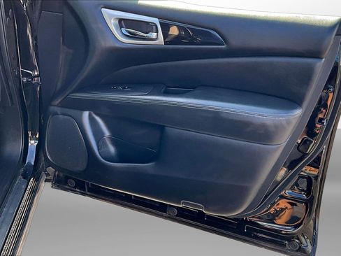 Used 2020 Nissan Pathfinder SV FWD image 26