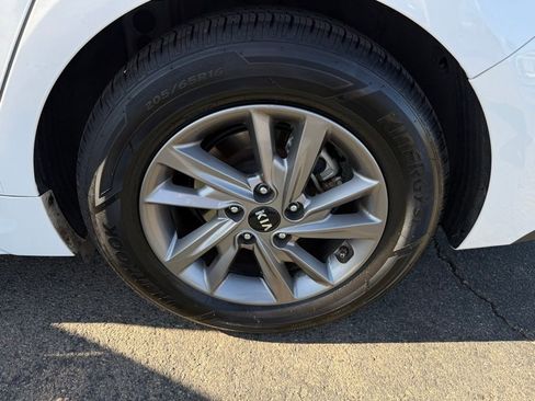 Used 2020 Kia Optima LX FWD image 9