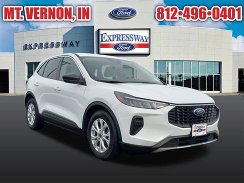 Used 2023 Ford Escape Active w/ Cold Weather Package image 5