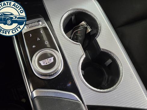 Used 2024 Cadillac Lyriq Tech AWD/4WD image 18