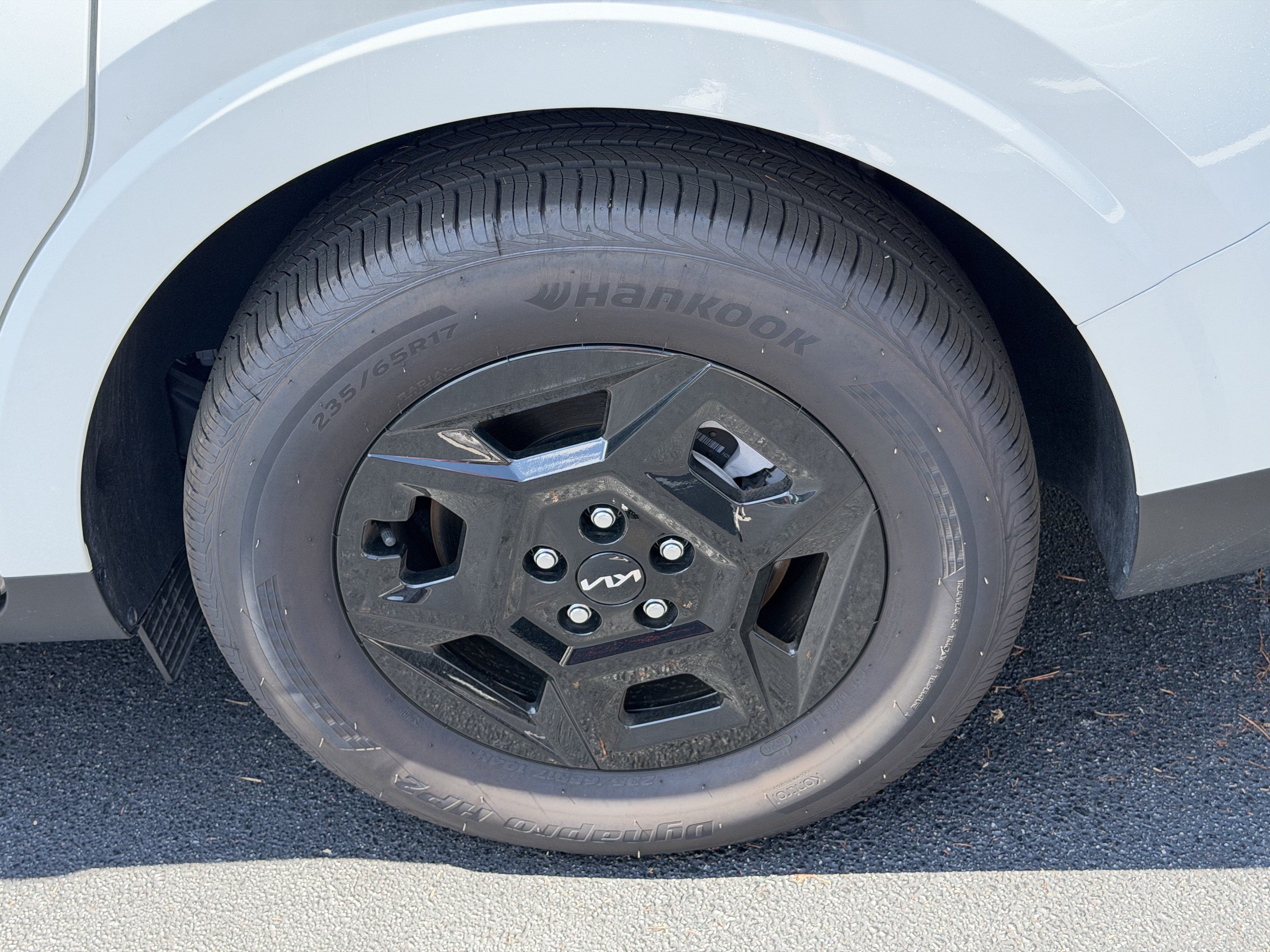 Certified 2026 Kia Carnival FWD image 18