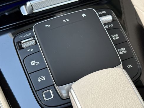 Certified 2026 Mercedes-Benz GLE 450 4MATIC image 33
