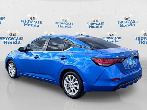 Used 2023 Nissan Sentra SV w/ SV Premium Package FWD image 5