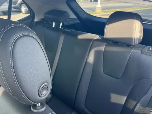 Used 2025 Buick Encore GX Preferred FWD image 30