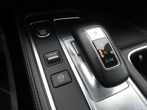 Used 2023 INFINITI QX60 Luxe image 25