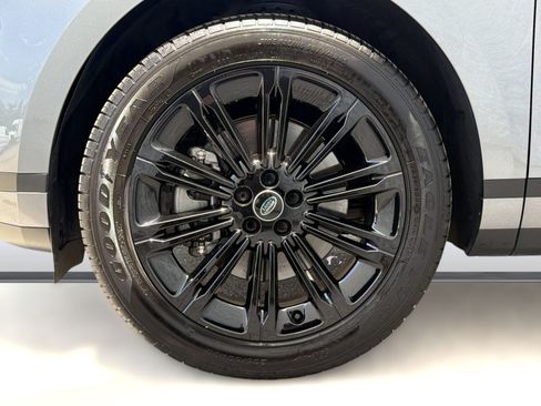 Used 2024 Land Rover Range Rover Evoque S AWD/4WD image 13