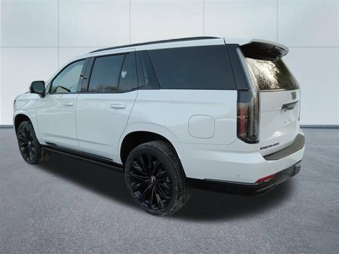 Used 2026 Cadillac Escalade Platinum Sport w/ LPO, ONYX Package image 3