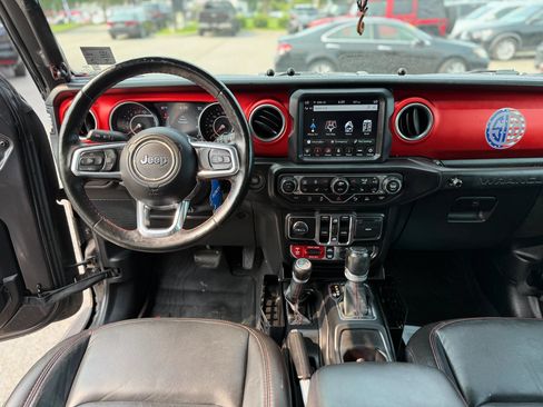 Used 2021 Jeep Wrangler Unlimited Rubicon AWD/4WD image 16