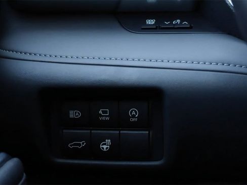 Used 2024 Toyota Highlander Platinum image 26