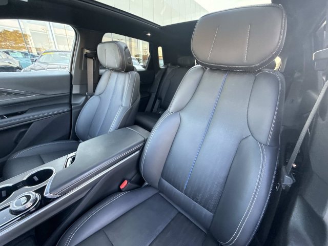 Certified 2024 Cadillac Lyriq Sport w/ LPO, Floor Liner Package AWD/4WD image 18