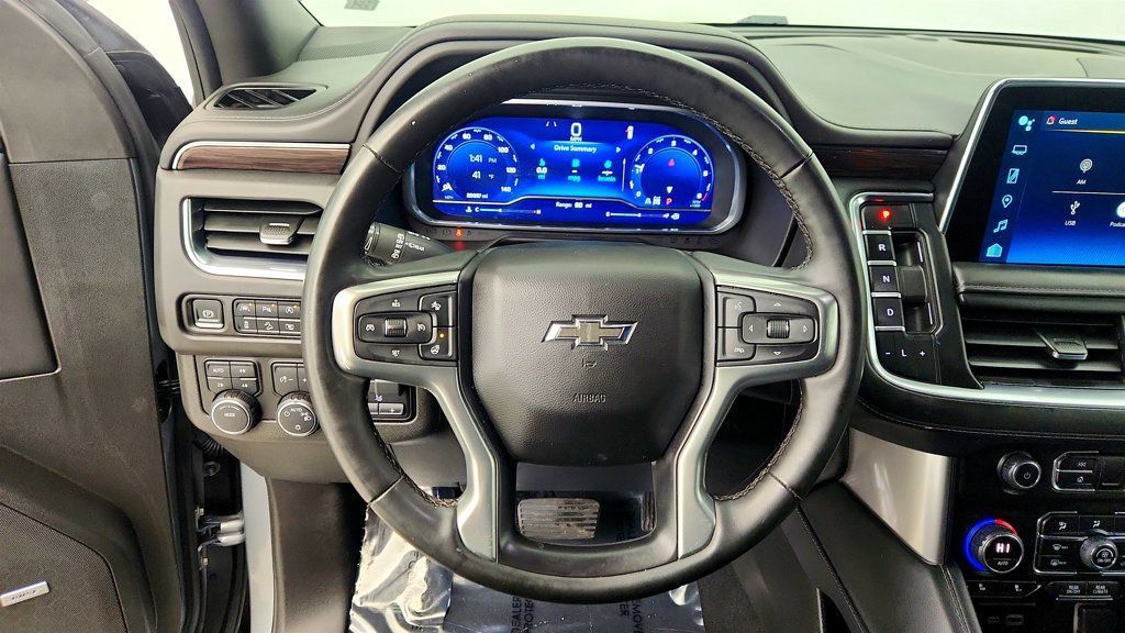 Used 2023 Chevrolet Tahoe Z71 w/ Luxury Package AWD/4WD image 14