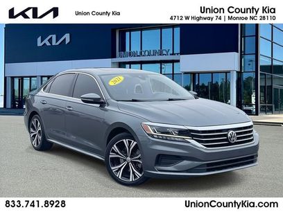 Used 2021 Volkswagen Passat 2.0T SE