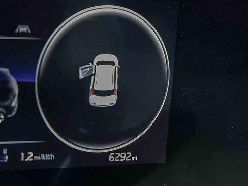 Certified 2023 Kia Niro Wave w/ Wave Preserve Package image 10