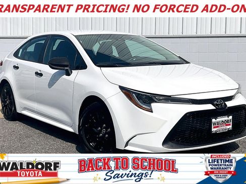 Used 2021 Toyota Corolla LE FWD image 1
