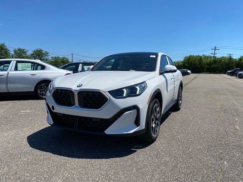 New 2026 BMW X2 xDrive28i w/ Technology Package AWD/4WD image 1