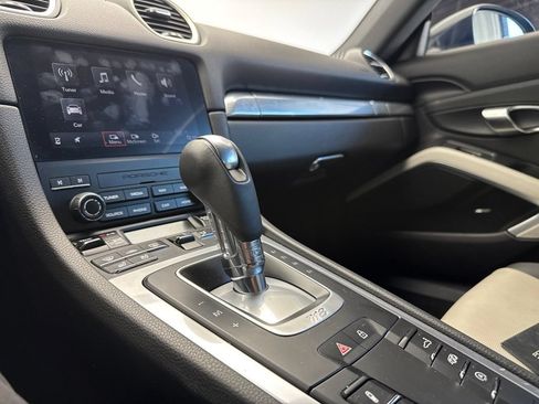 Certified 2024 Porsche 718 Cayman S RWD image 19