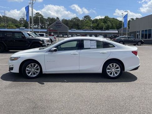 Used 2025 Chevrolet Malibu LT FWD image 6