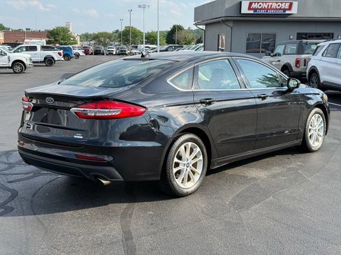 Used 2020 Ford Fusion SE FWD image 4