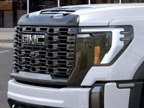 New 2026 GMC Sierra 2500 Denali Ultimate AWD/4WD image 13