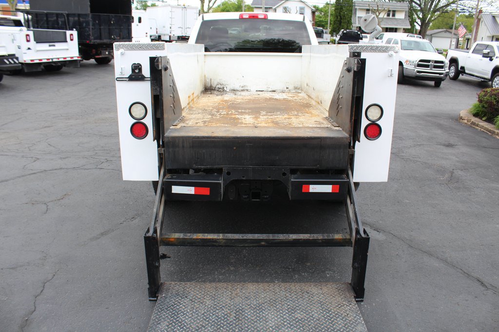 Used 2018 RAM 3500 Tradesman w/ Chrome Appearance Group AWD/4WD image 25