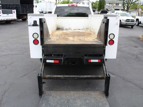 Used 2018 RAM 3500 Tradesman w/ Chrome Appearance Group AWD/4WD image 25